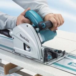 Makita Dyksav SP6000J1 1300W 165/56 Med Føringsskinne Og Savklinge -Bauhaus Salg 2022 unnamed file 742